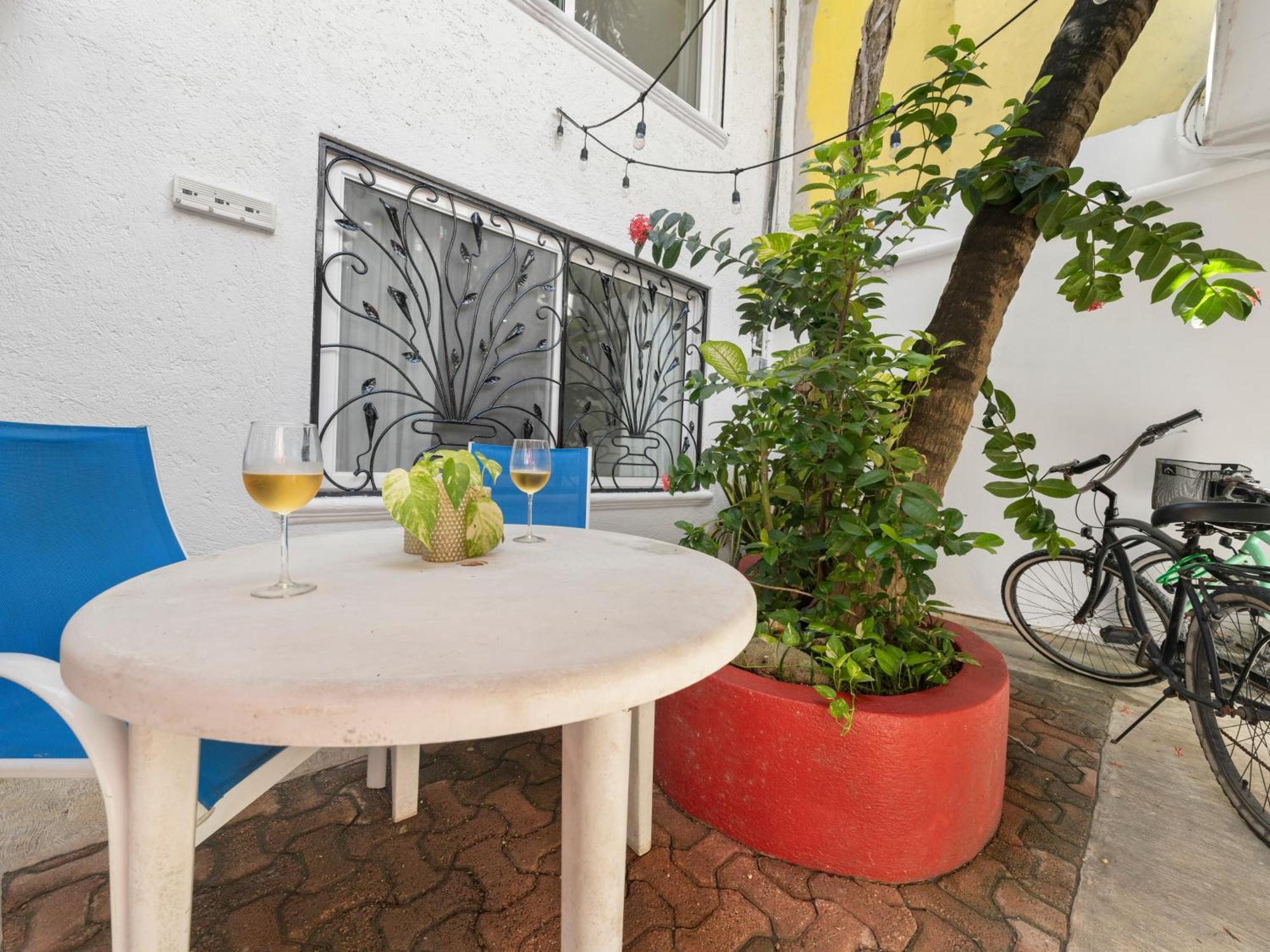 The Mermaid And The Pearl Boutique Hotel Isla Mujeres Exterior photo